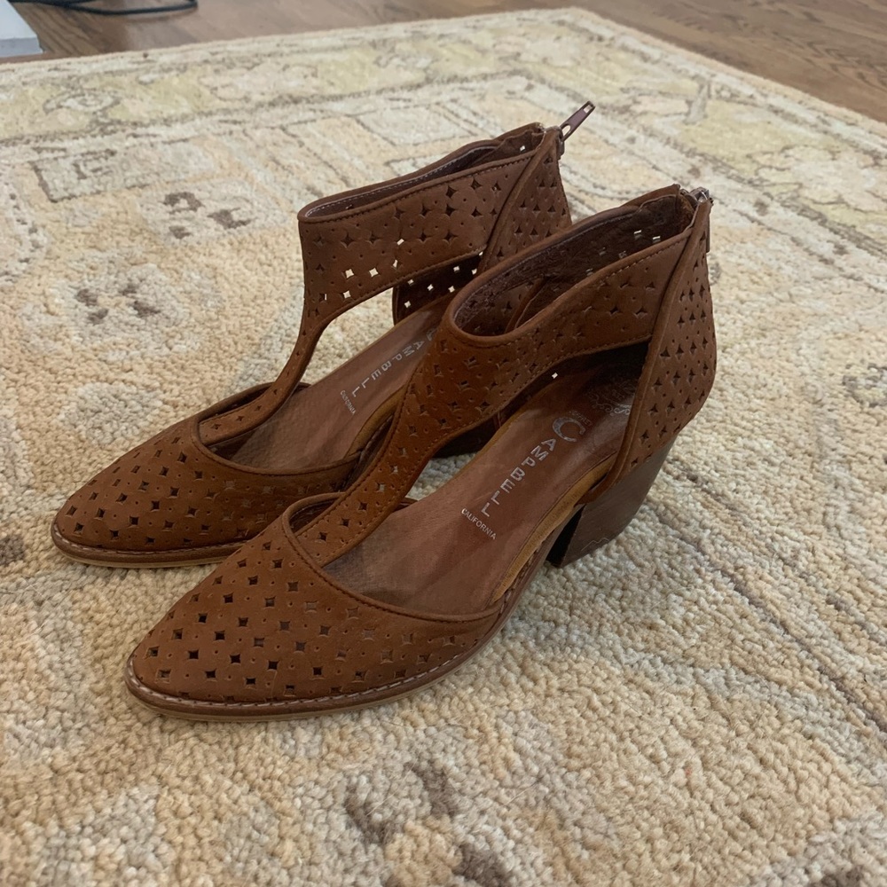 Jeffrey Campbell brown suede heels size 7.5